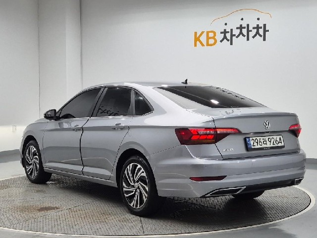 6081002232R2.jpg