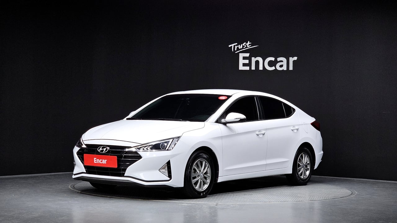 2019 Hyundai Avante, photo 1 of 1