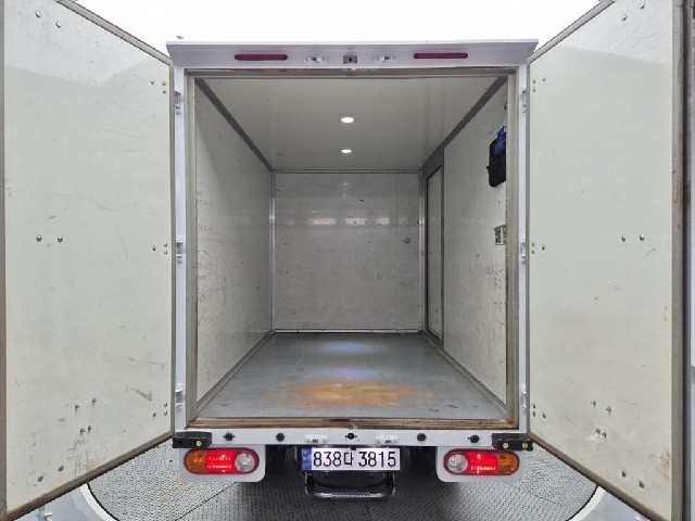 6031000815R18.jpg