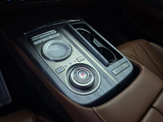 6081500960R8.jpg