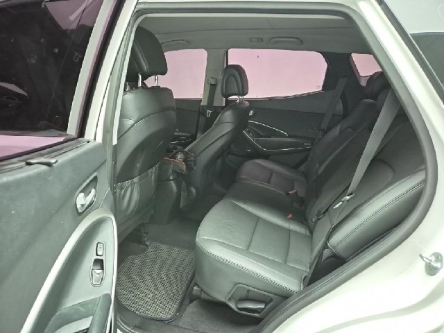 6081000892R12.jpg