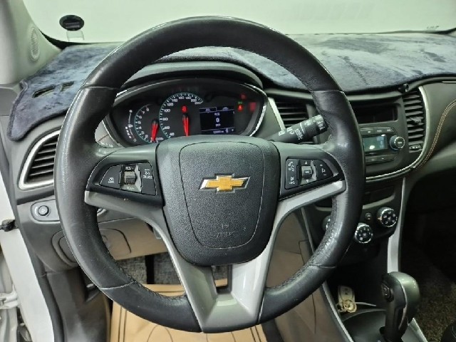 6091000243R9.jpg