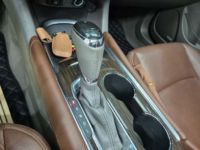 6091000490R8.jpg
