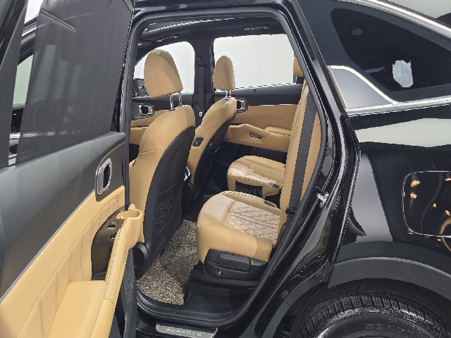 5b6dd0ce00b9417cb09cfb021d0c6d24.jpeg