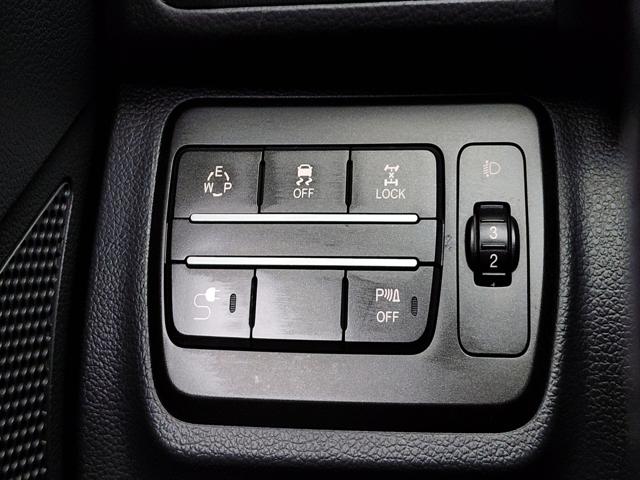 ac2111d628d1245854a57b652f773857.jpeg