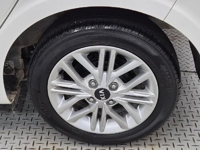 6061001208R20.jpg