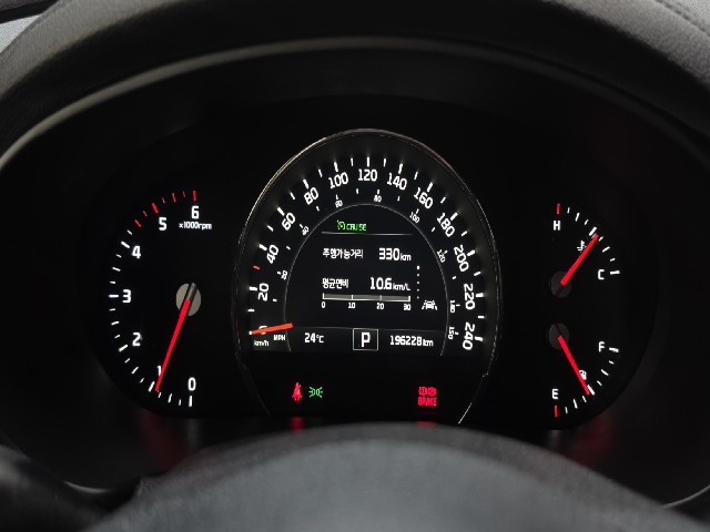 c8b22452d153575739ff74562236068c.jpeg