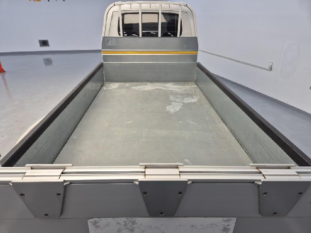 6051501879R16.jpg