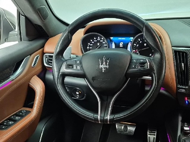 6011000510R9.jpg