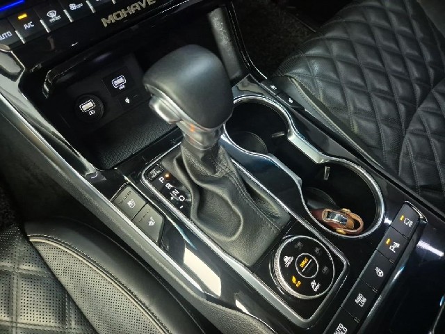 6081500742R8.jpg