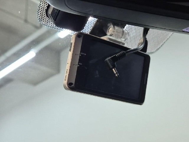 6061501744R17.jpg