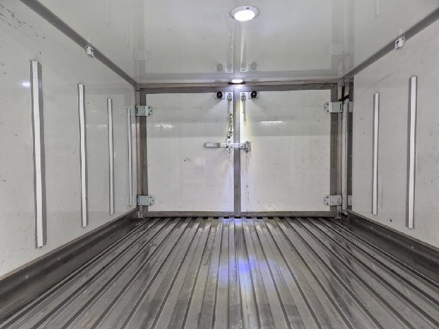 6041001785R17.jpg