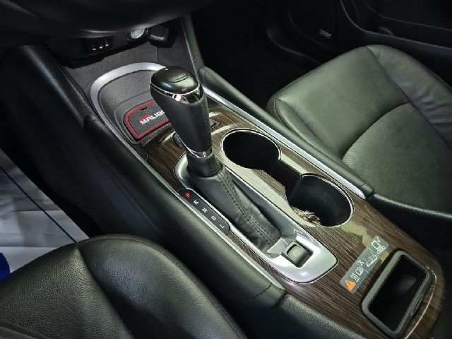 6051501094R8.jpg