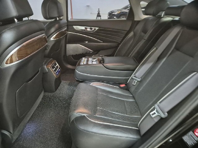 6061501588R12.jpg