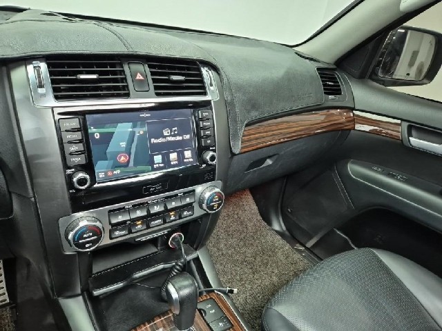 6081000923R10.jpg
