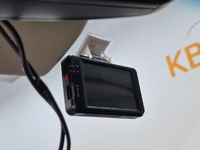 6041501564R16.jpg