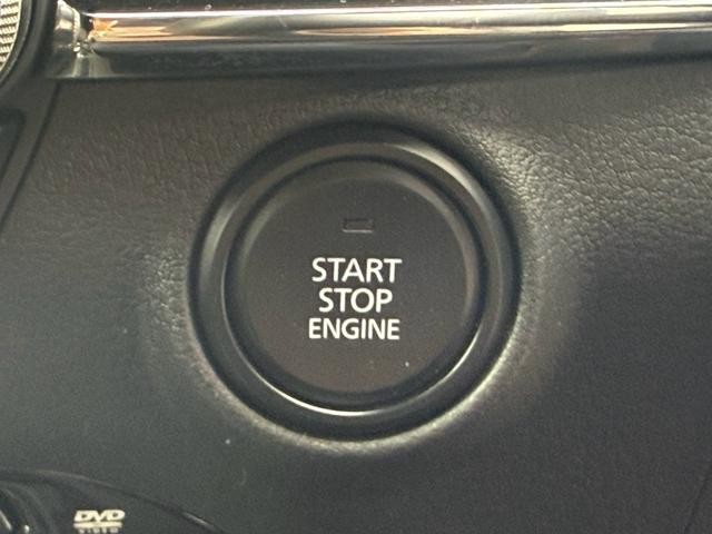 0900921A30261013W00215.jpg
