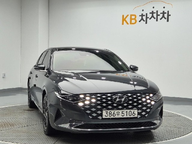 6051000930R4.jpg