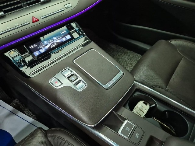 6051000930R8.jpg
