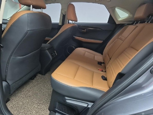 6071000784R12.jpg
