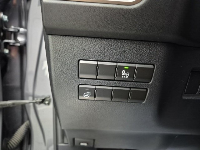 6071000784R18.jpg