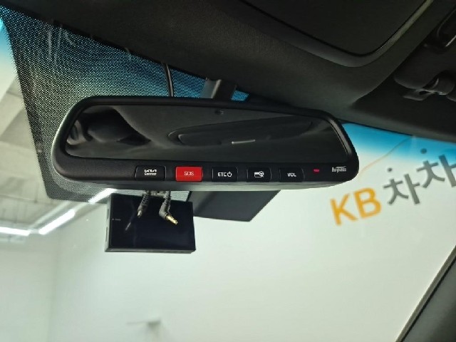 6081500675R16.jpg