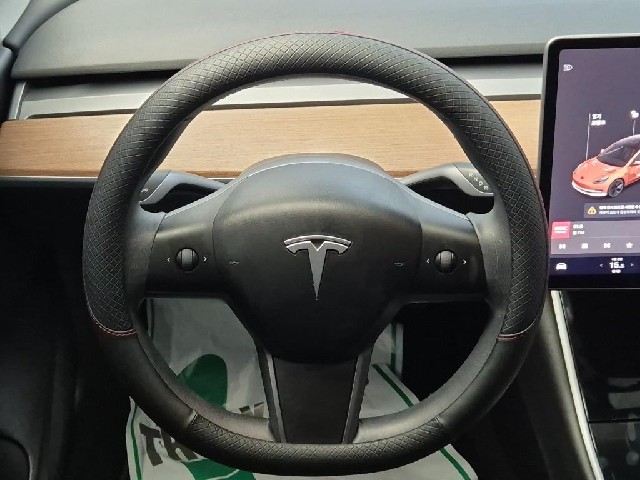 6081501145R9.jpg