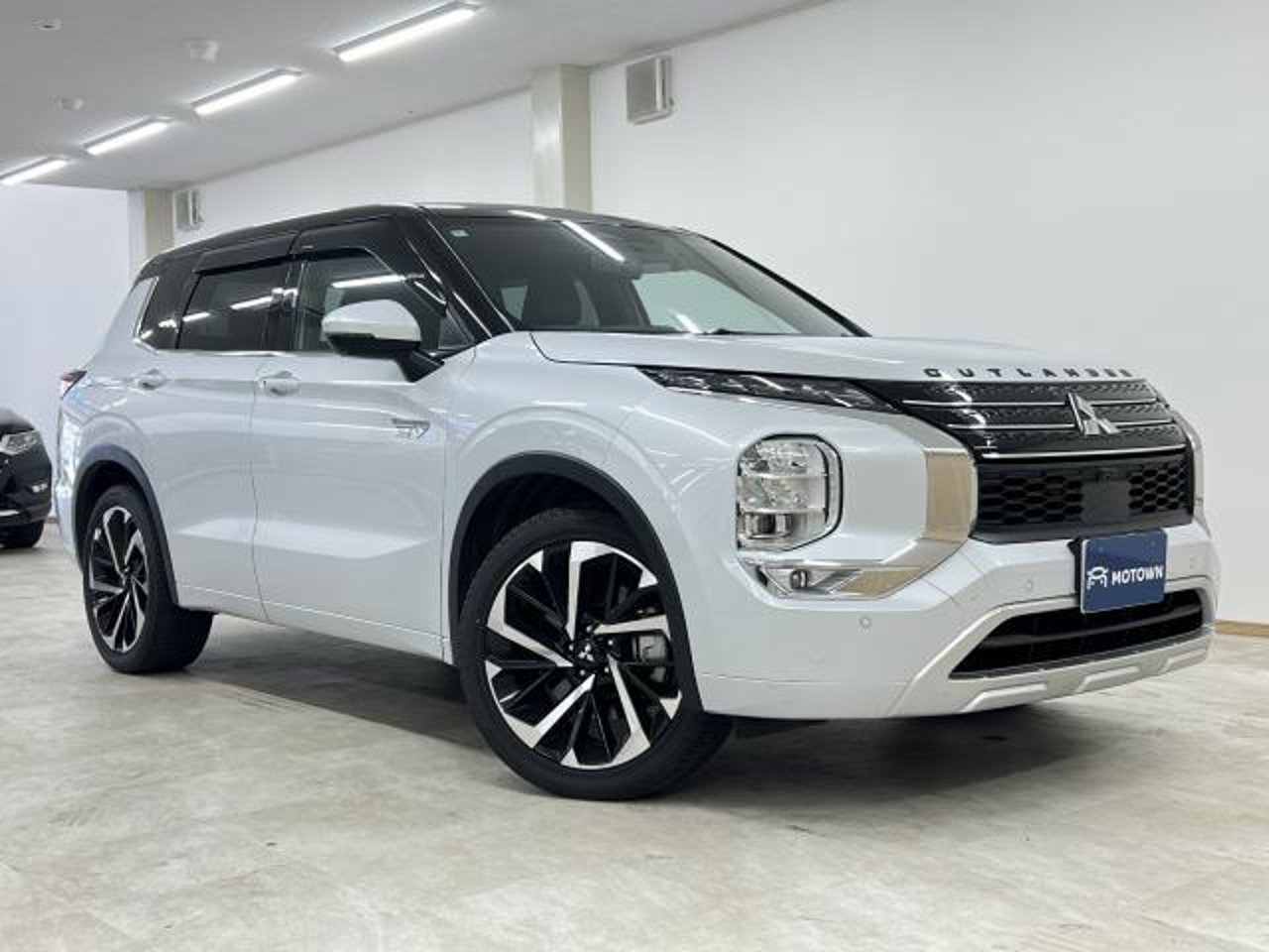 2022 Mitsubishi Outlander, photo 1 of 1
