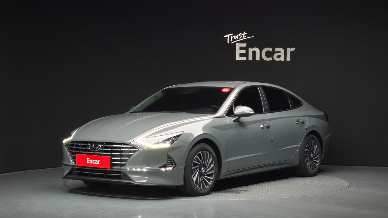 2022 Hyundai Sonata, photo 1 of 1