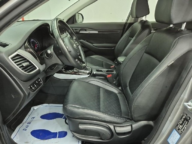 6081000204R11.jpg