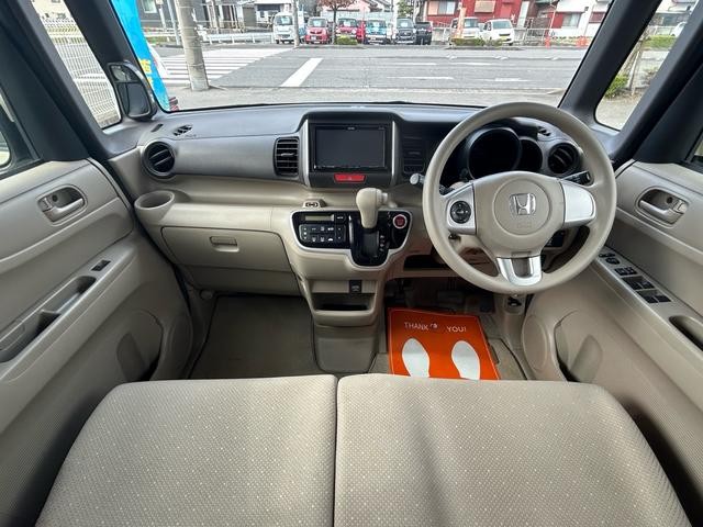 0207992A30261019W00105.jpg