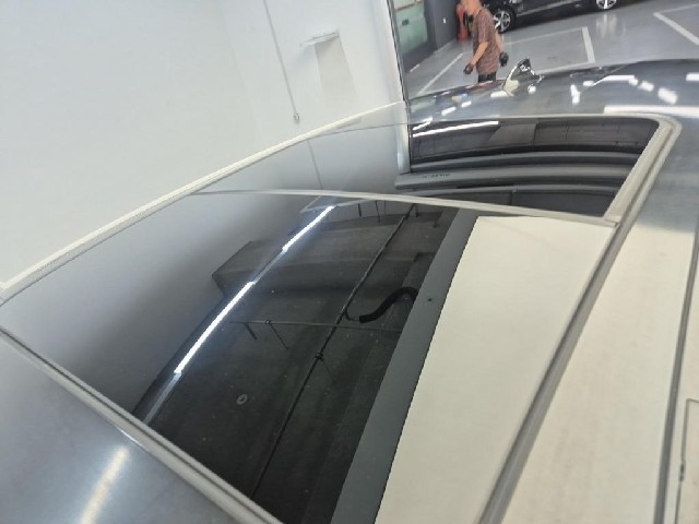 6051501768R13.jpg