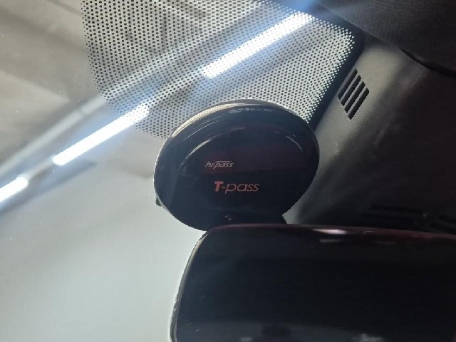 6051501768R18.jpg