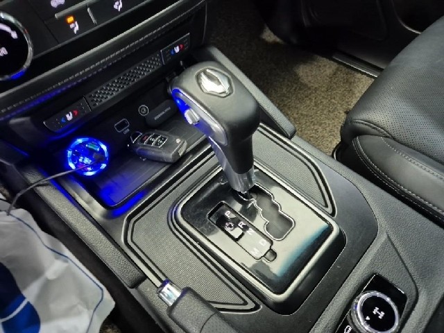 6051001466R8.jpg