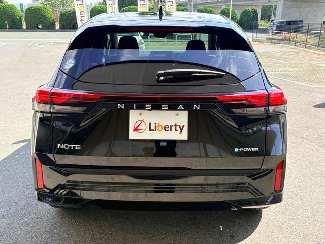 0701055A30261018W01017.jpg