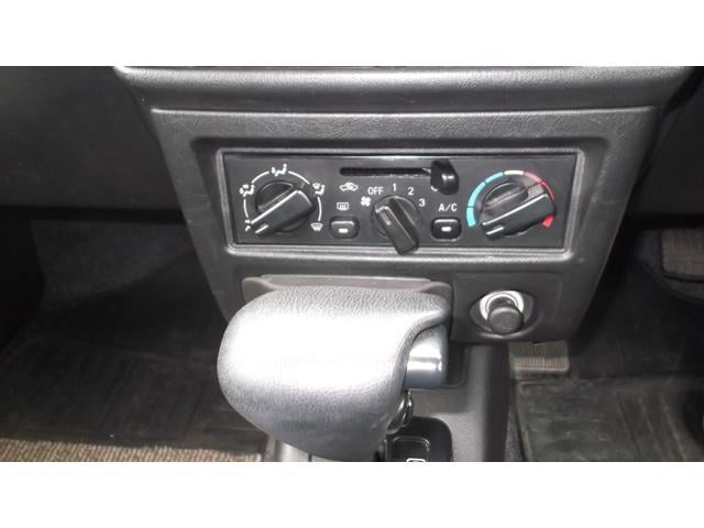 0904236A30250822W00314.jpg