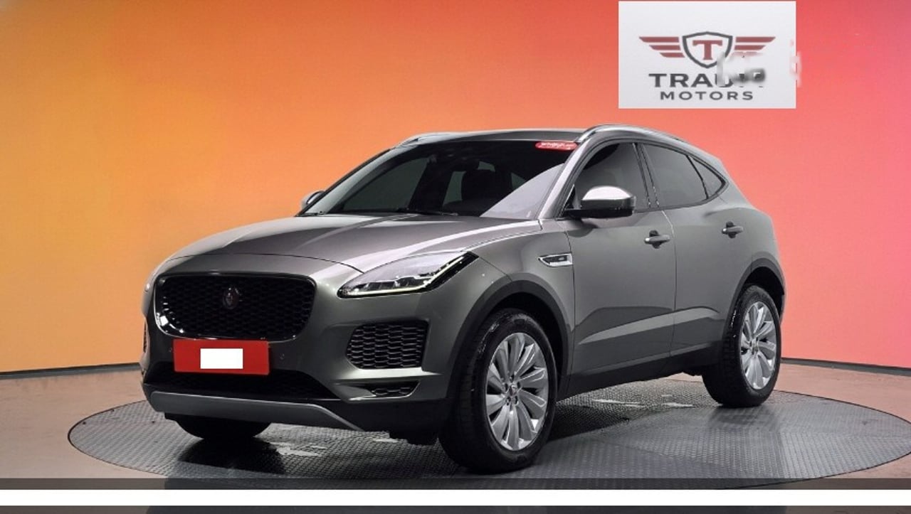 2019 Jaguar E, photo 1 of 1