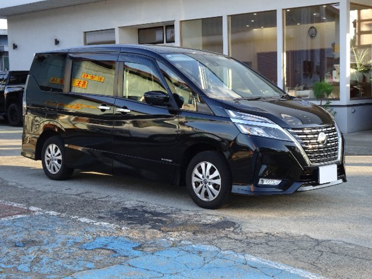 2020 Nissan Serena Standard for sale in Kenya