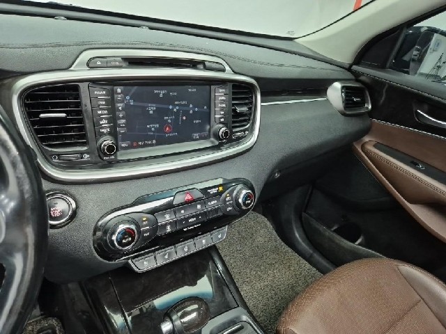 6081000918R10.jpg