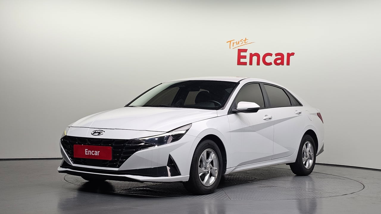 2022 Hyundai Avante, photo 1 of 1