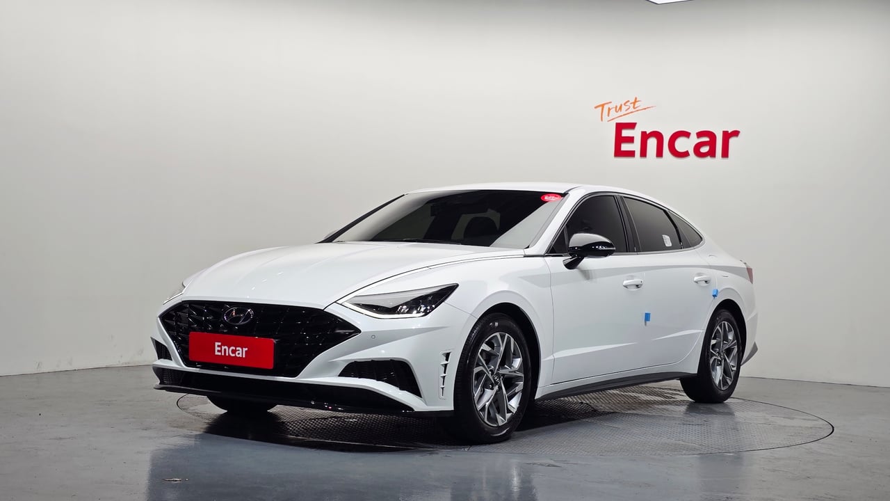 2023 Hyundai Sonata, photo 1 of 1