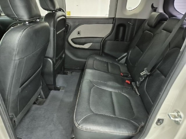 6061000706R12.jpg