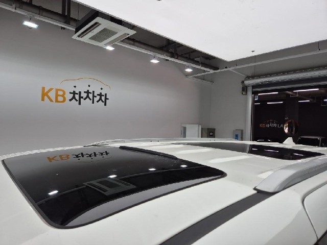 6091000563R13.jpg