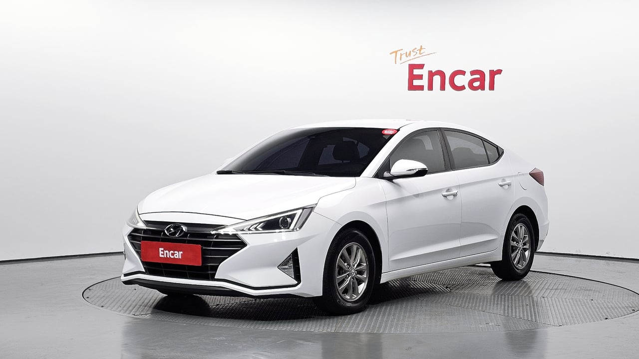 2019 Hyundai Avante, photo 1 of 1