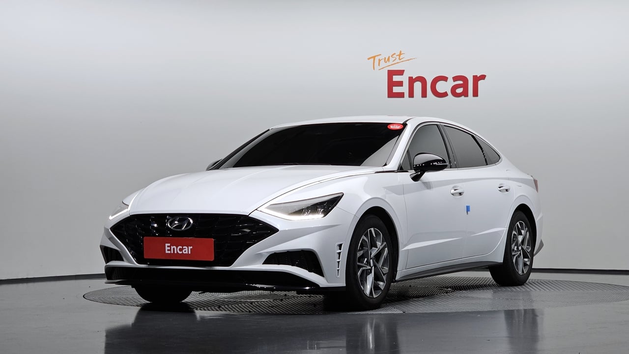 2022 Hyundai Sonata, photo 1 of 1