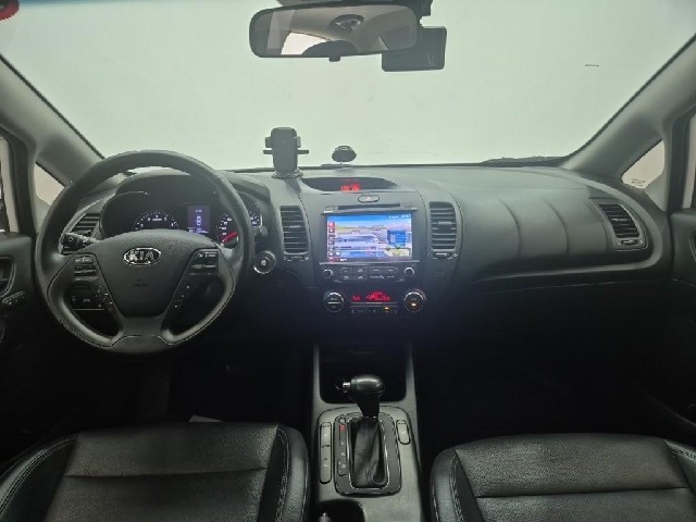 6081000385R7.jpg