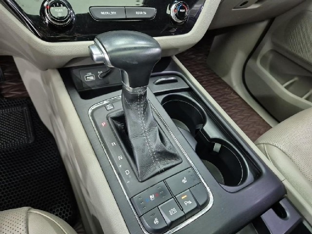 6081000532R8.jpg