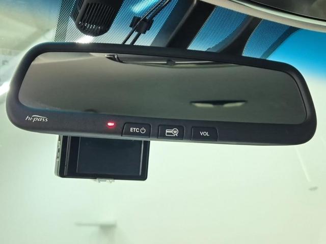 5121500257R17.jpg