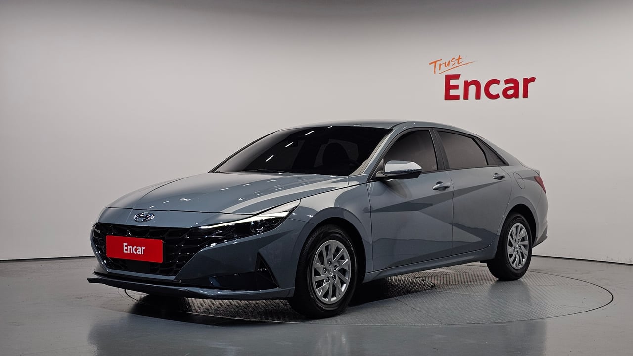 2021 Hyundai Avante, photo 1 of 1