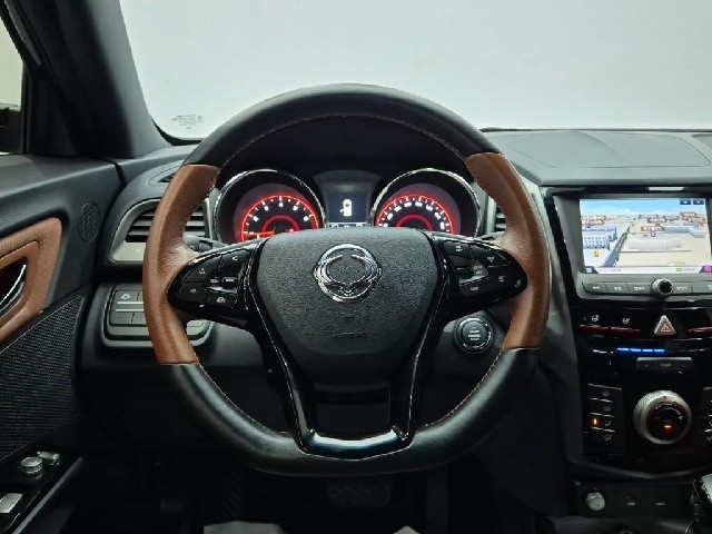 6081000970R9.jpg